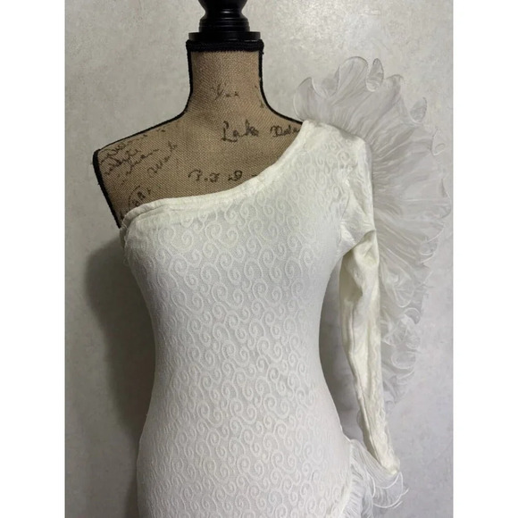 One Shoulder Long Sleeve Asymmetrical Ruffles Dress Ivory White SMALL READ - Picture 5 of 12